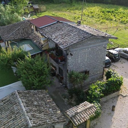 Casale Dei Ricordi Bed & Breakfast Arce Exterior photo